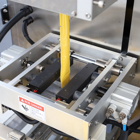 Single Stick Sauce Packaging Machine